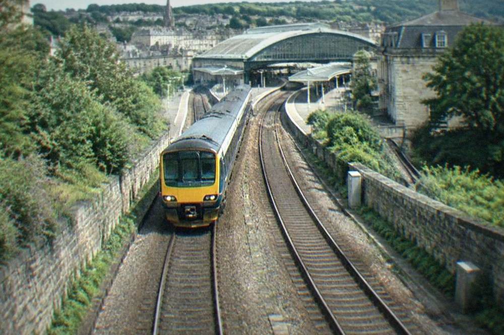 A train on the approach to Bath Spa station